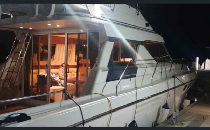 Princess 45 Fly, Kattavat varusteet-kuva-9